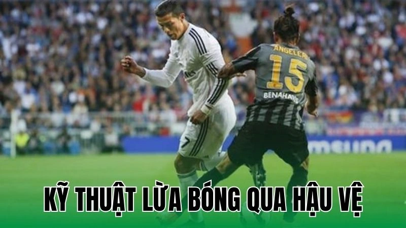 Kỹ Thuật Lừa Bóng Qua Hậu Vệ Khéo Léo Ghi Bàn Thắng 7 ky thuat lua bong qua hau ve